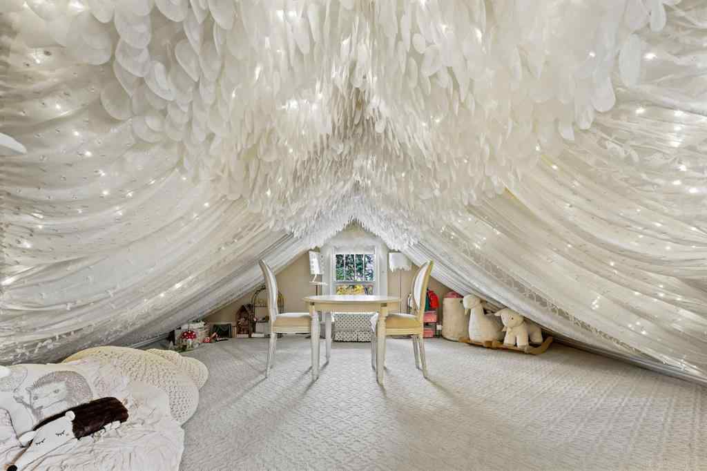 MLS® A2266203 - 1314 Shelbourne Street SW in Scarboro Calgary, Residential