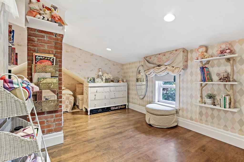 MLS® A2266203 - 1314 Shelbourne Street SW in Scarboro Calgary, Residential