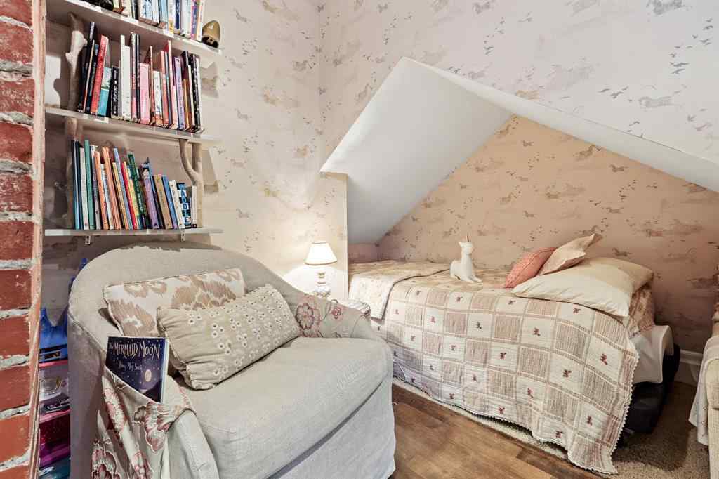 MLS® A2266203 - 1314 Shelbourne Street SW in Scarboro Calgary, Residential