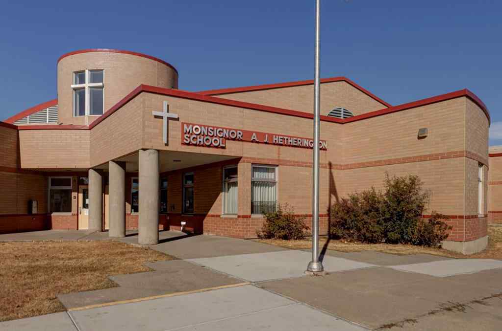 MLS® A2266205 - 20 Coral Reef Bay NE in Coral Springs Calgary, Residential