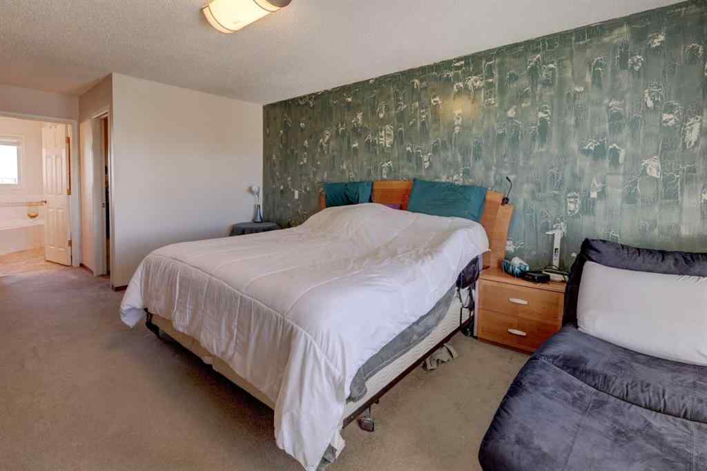 MLS® A2266205 - 20 Coral Reef Bay NE in Coral Springs Calgary, Residential