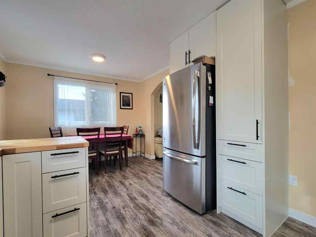 MLS® A2266210 - 704 Alder Avenue  in N/A Beaverlodge, Residential