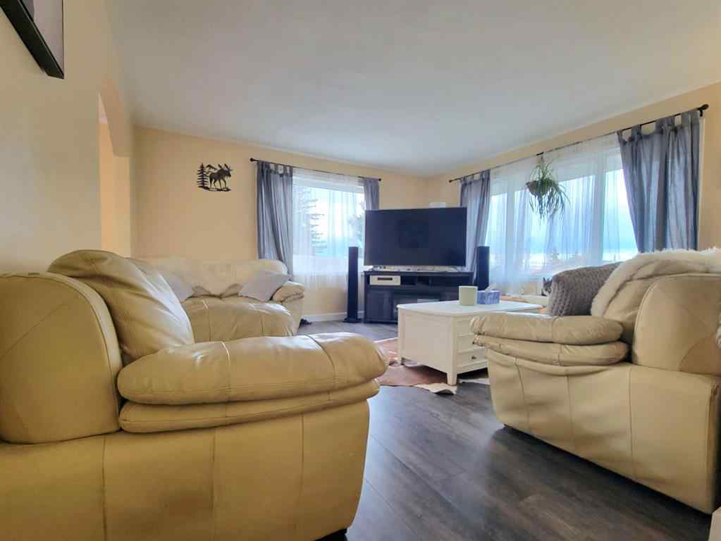 MLS® A2266210 - 704 Alder Avenue  in N/A Beaverlodge, Residential