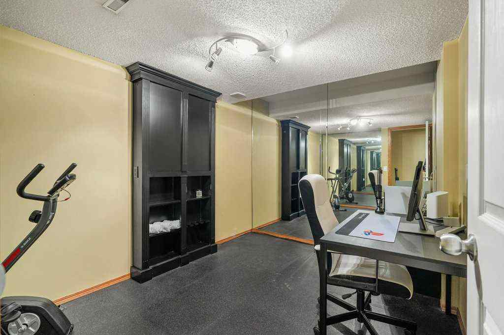 MLS® A2266212 - 167 Mckenzie Lake View SE in McKenzie Lake Calgary, Residential