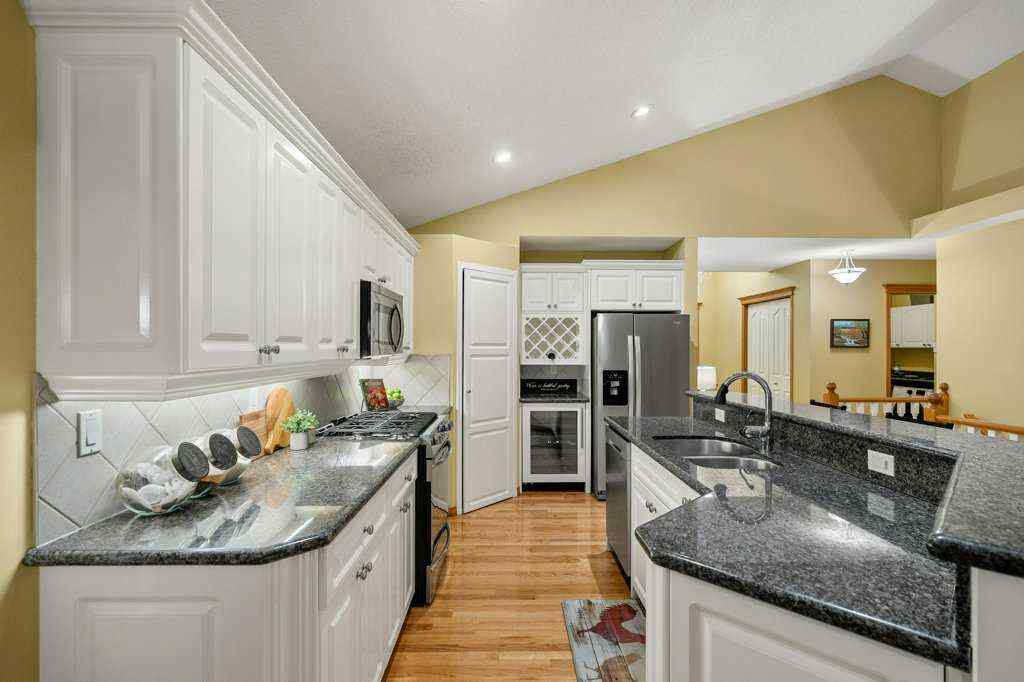 MLS® A2266212 - 167 Mckenzie Lake View SE in McKenzie Lake Calgary, Residential