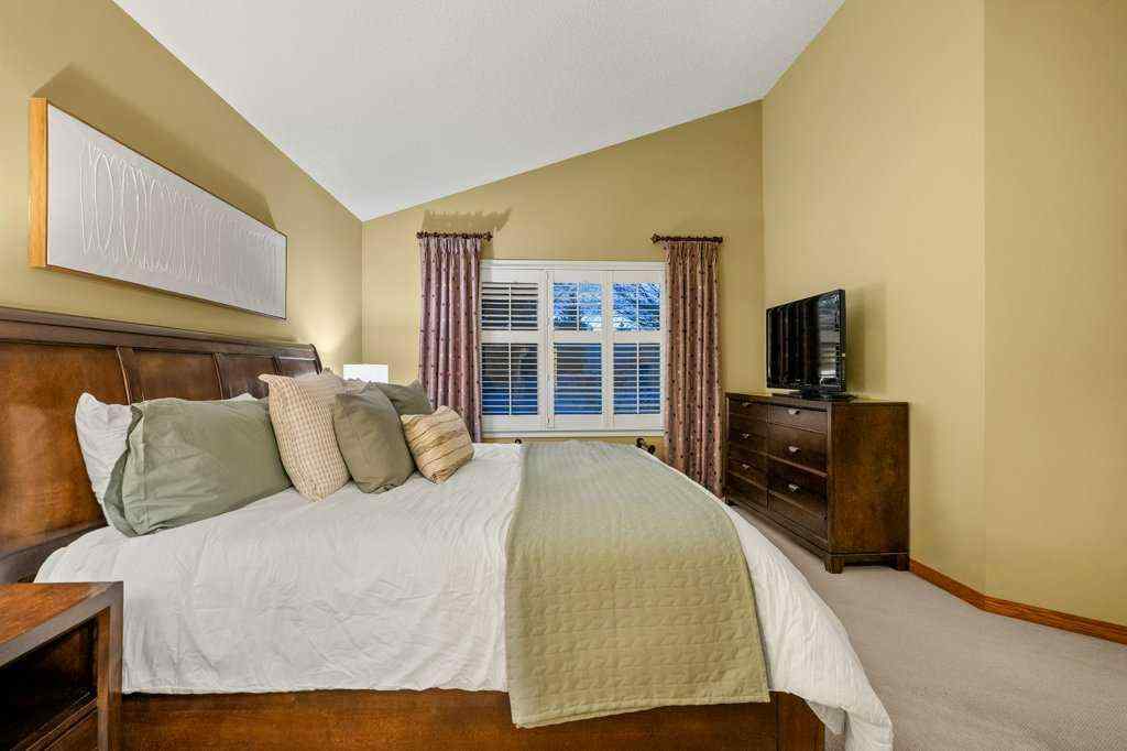 MLS® A2266212 - 167 Mckenzie Lake View SE in McKenzie Lake Calgary, Residential