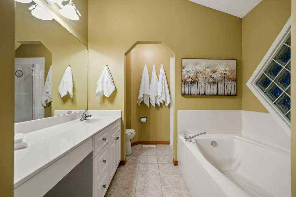 MLS® A2266212 - 167 Mckenzie Lake View SE in McKenzie Lake Calgary, Residential