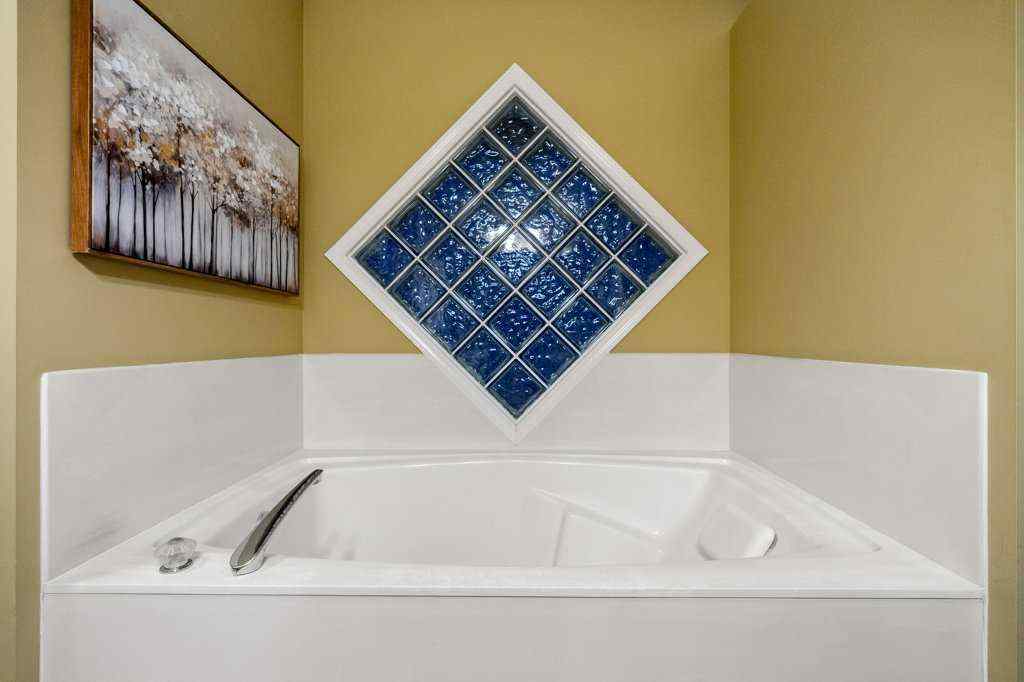 MLS® A2266212 - 167 Mckenzie Lake View SE in McKenzie Lake Calgary, Residential