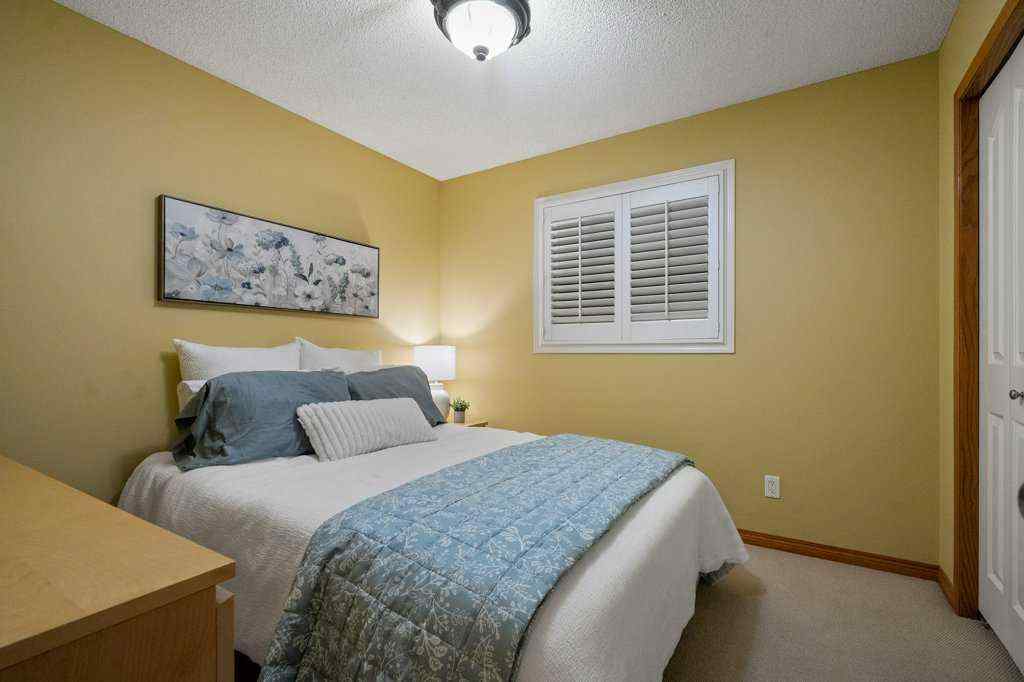 MLS® A2266212 - 167 Mckenzie Lake View SE in McKenzie Lake Calgary, Residential