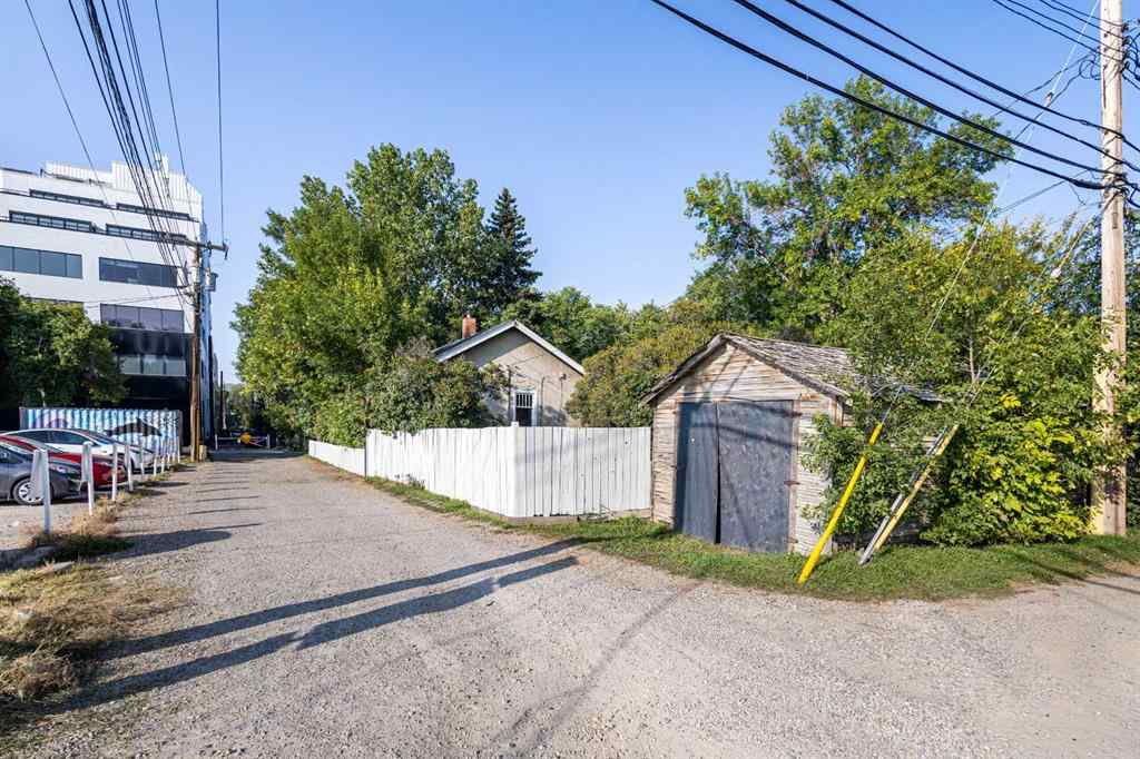 MLS® A2266217 - 111 9 Avenue NE in Crescent Heights Calgary, Residential