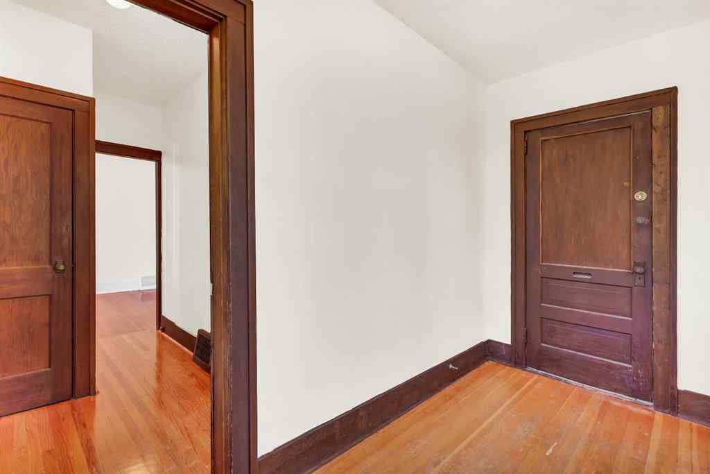 MLS® A2266217 - 111 9 Avenue NE in Crescent Heights Calgary, Residential