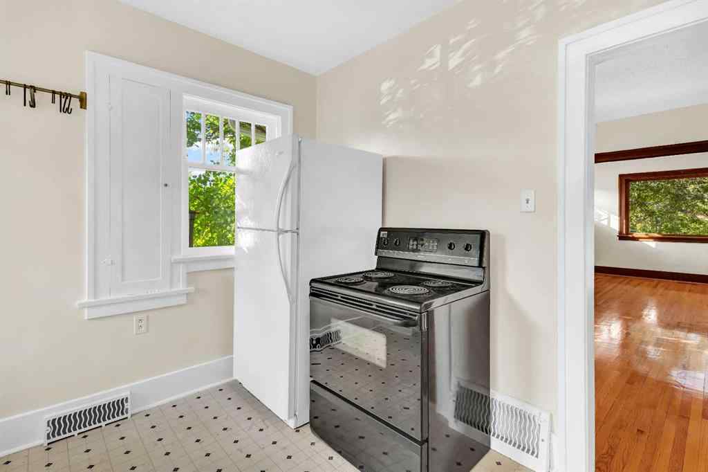 MLS® A2266217 - 111 9 Avenue NE in Crescent Heights Calgary, Residential