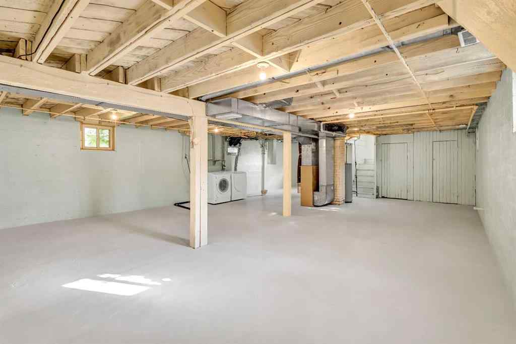 MLS® A2266217 - 111 9 Avenue NE in Crescent Heights Calgary, Residential