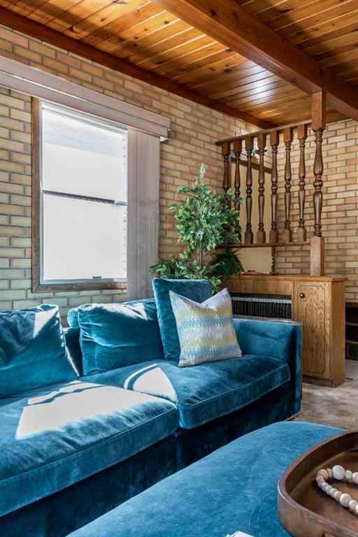 MLS® A2266218 - 1070 Queen Street SE in River Flats Medicine Hat, Residential