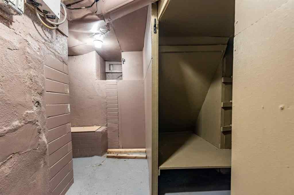 MLS® A2266218 - 1070 Queen Street SE in River Flats Medicine Hat, Residential