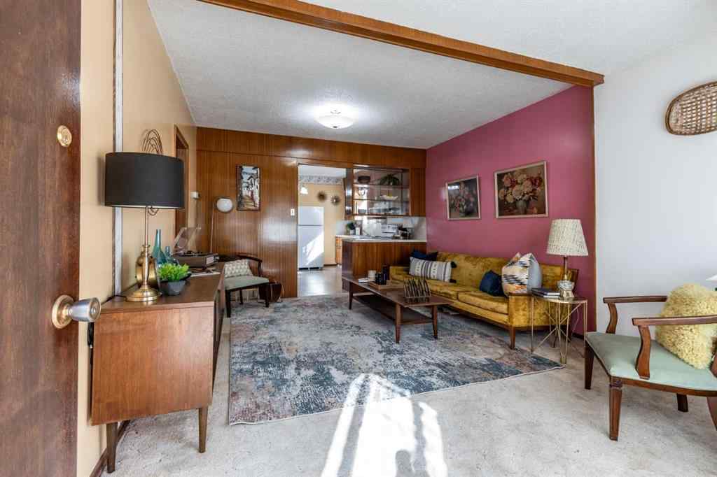 MLS® A2266218 - 1070 Queen Street SE in River Flats Medicine Hat, Residential