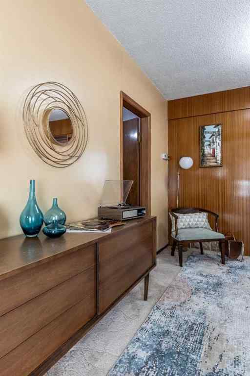 MLS® A2266218 - 1070 Queen Street SE in River Flats Medicine Hat, Residential