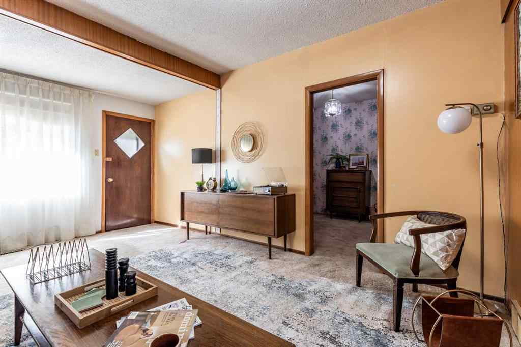 MLS® A2266218 - 1070 Queen Street SE in River Flats Medicine Hat, Residential