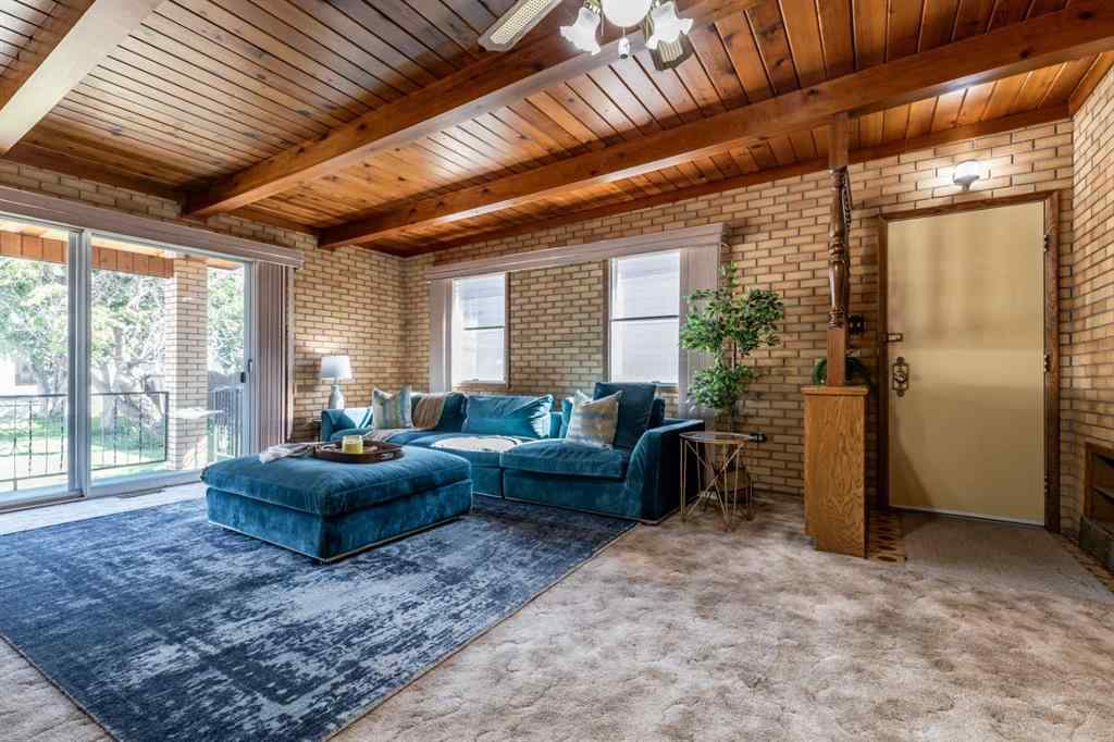 MLS® A2266218 - 1070 Queen Street SE in River Flats Medicine Hat, Residential