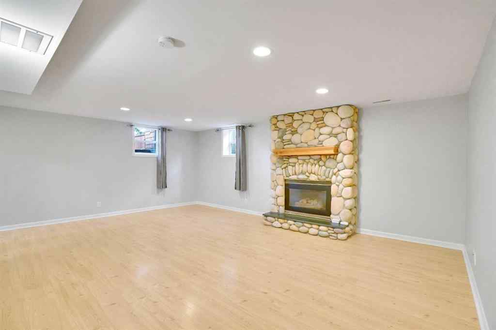 MLS® A2266219 - 3045 26A Street SW in Richmond Calgary, Residential