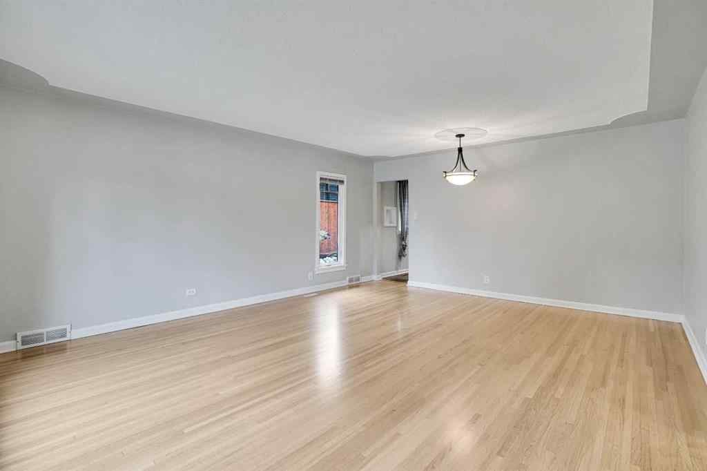 MLS® A2266219 - 3045 26A Street SW in Richmond Calgary, Residential