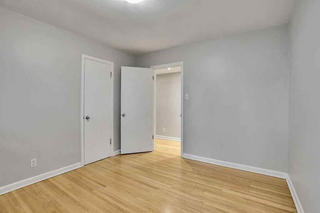 MLS® A2266219 - 3045 26A Street SW in Richmond Calgary, Residential