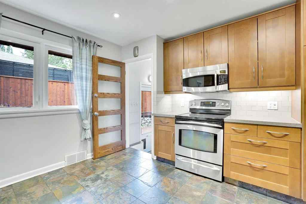 MLS® A2266219 - 3045 26A Street SW in Richmond Calgary, Residential