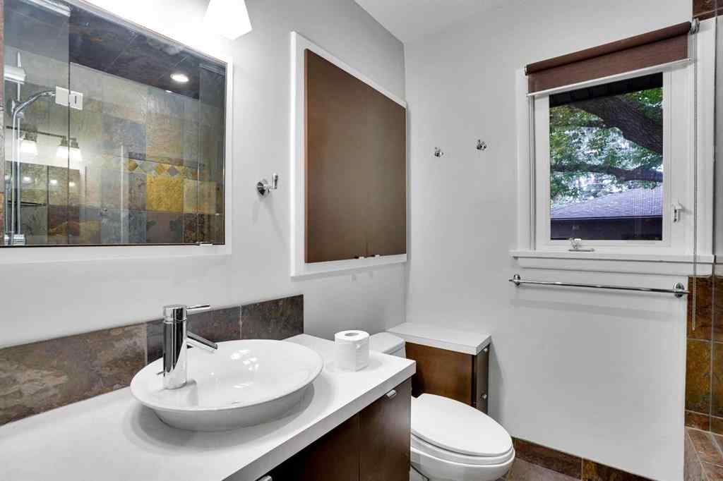 MLS® A2266219 - 3045 26A Street SW in Richmond Calgary, Residential