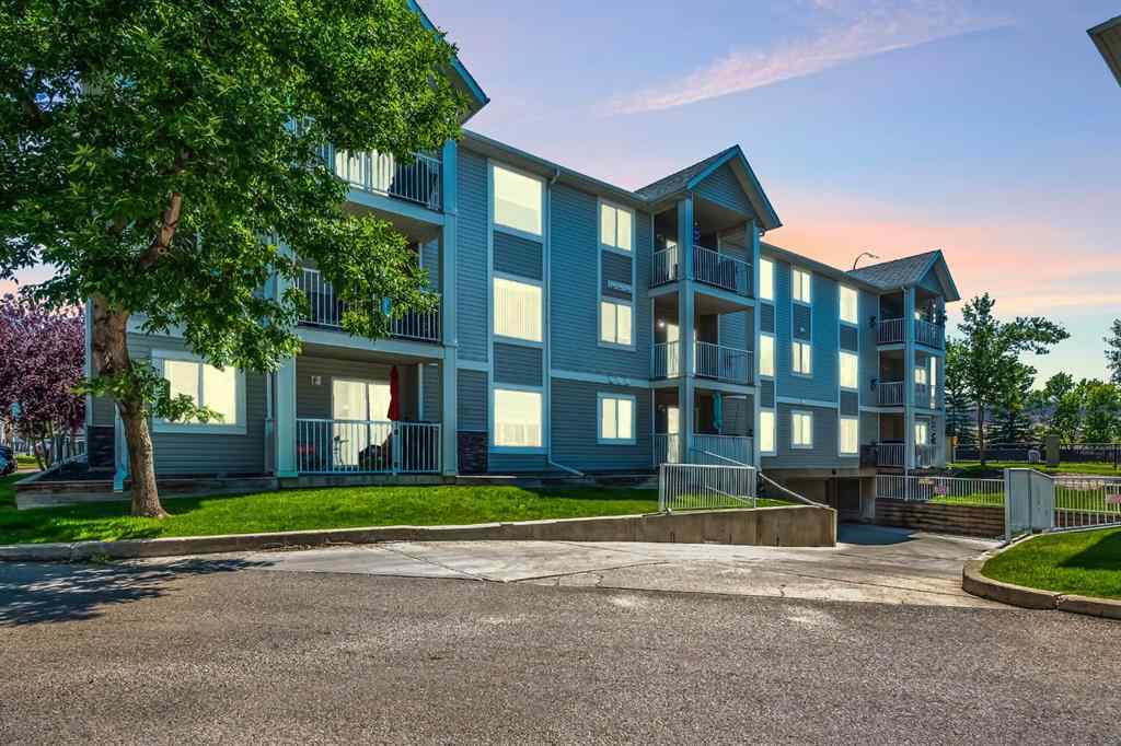 MLS® A2266221 - Unit #204 4204 valleyview Park SE in Dover Calgary, Residential