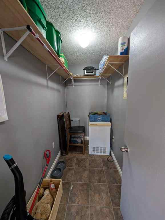 MLS® A2266222 - 52 Collins Crescent SE in Crestwood-Norwood Medicine Hat, Residential