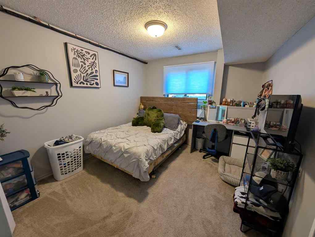 MLS® A2266222 - 52 Collins Crescent SE in Crestwood-Norwood Medicine Hat, Residential