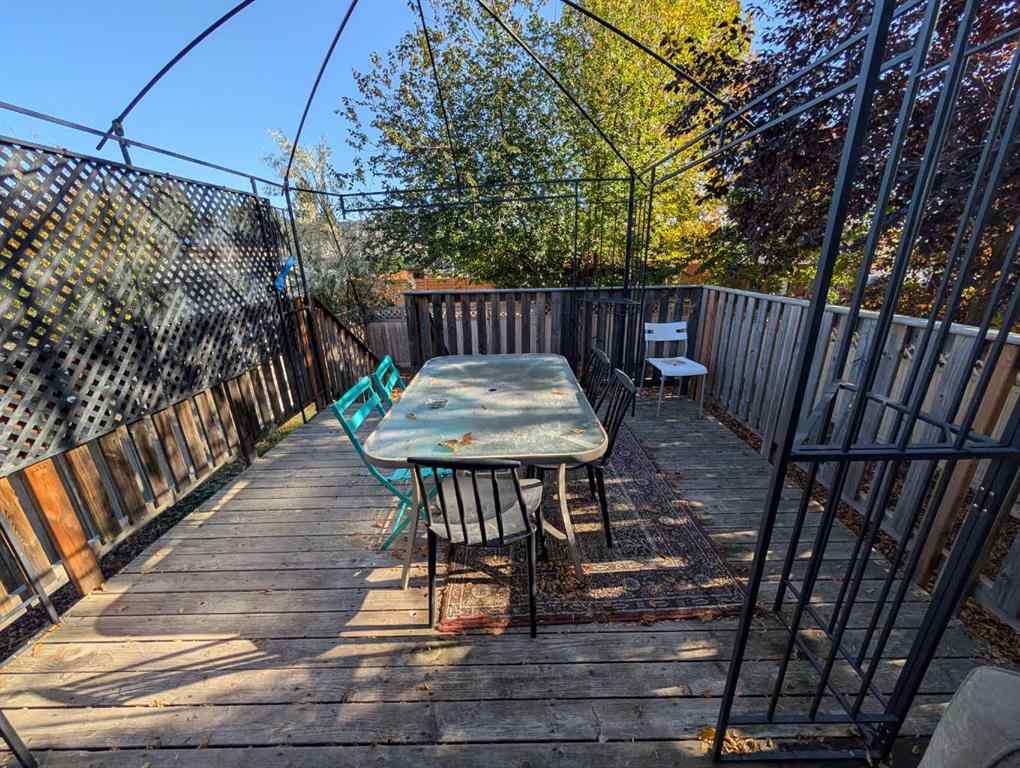 MLS® A2266222 - 52 Collins Crescent SE in Crestwood-Norwood Medicine Hat, Residential