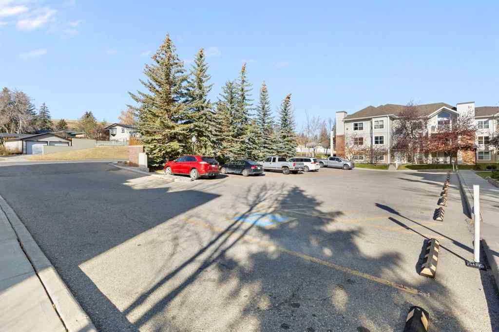 MLS® A2266224 - Unit #114 6800 Hunterview Drive NW in Huntington Hills Calgary, Residential