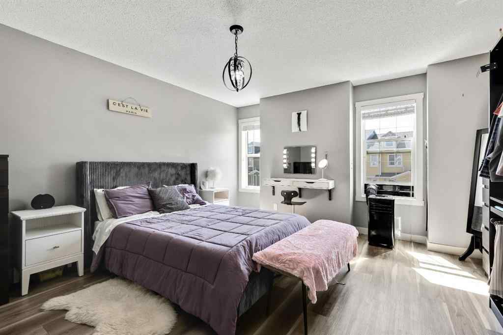 MLS® A2266228 - 220 Mckenzie Towne Close SE in McKenzie Towne Calgary, Residential