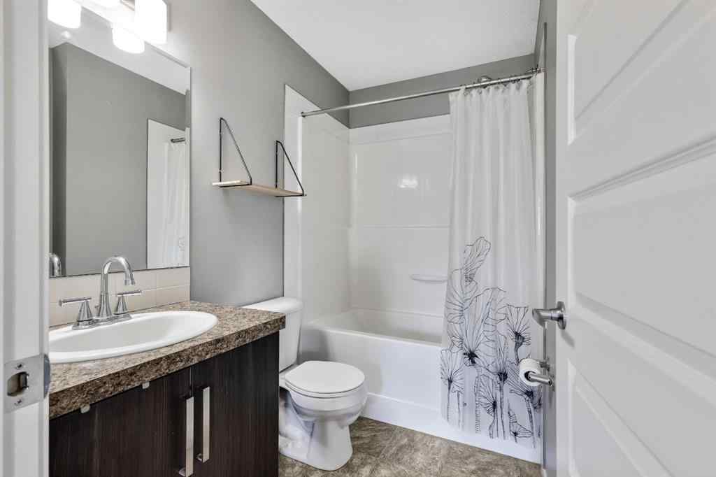 MLS® A2266228 - 220 Mckenzie Towne Close SE in McKenzie Towne Calgary, Residential