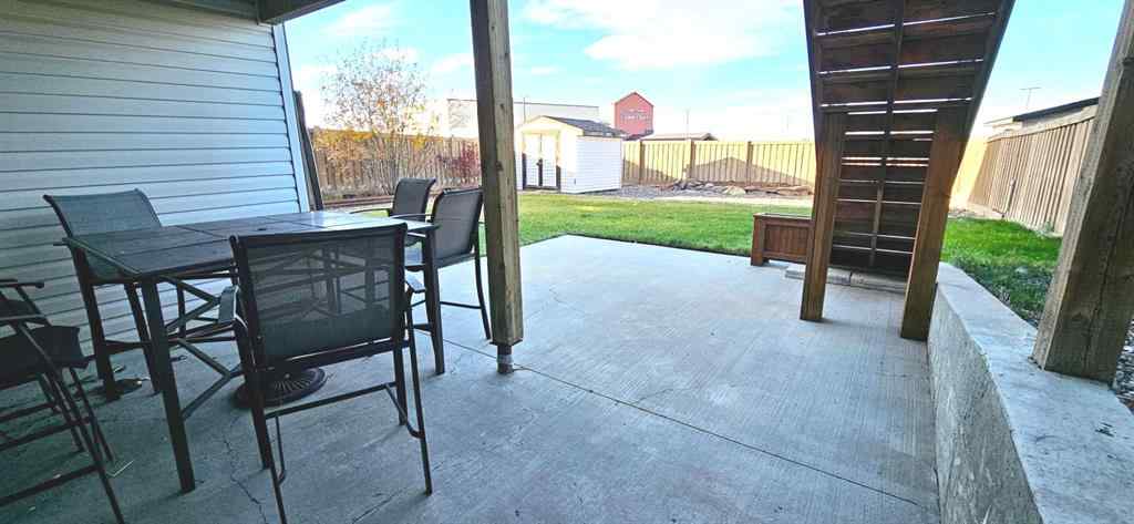 MLS® A2266231 - 10218 154 Avenue  in Whispering Ridge Rural Grande Prairie No. 1, County of, Residential
