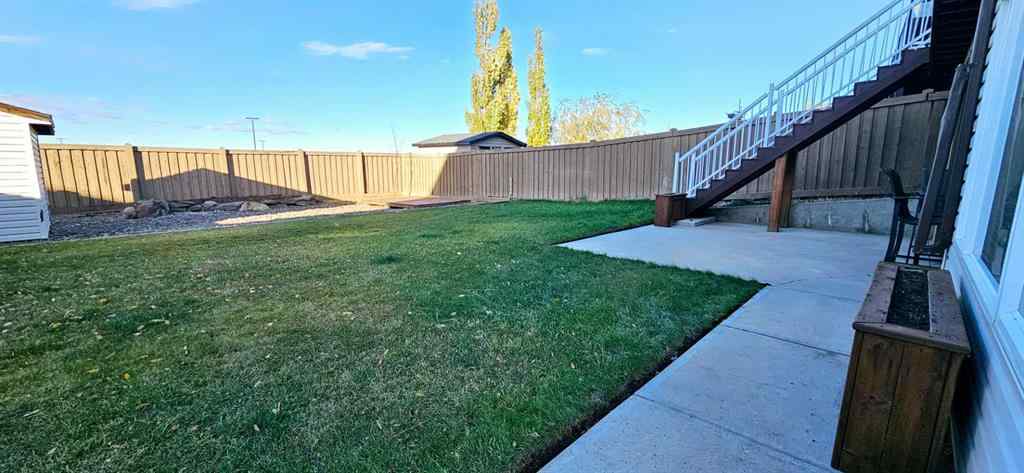 MLS® A2266231 - 10218 154 Avenue  in Whispering Ridge Rural Grande Prairie No. 1, County of, Residential