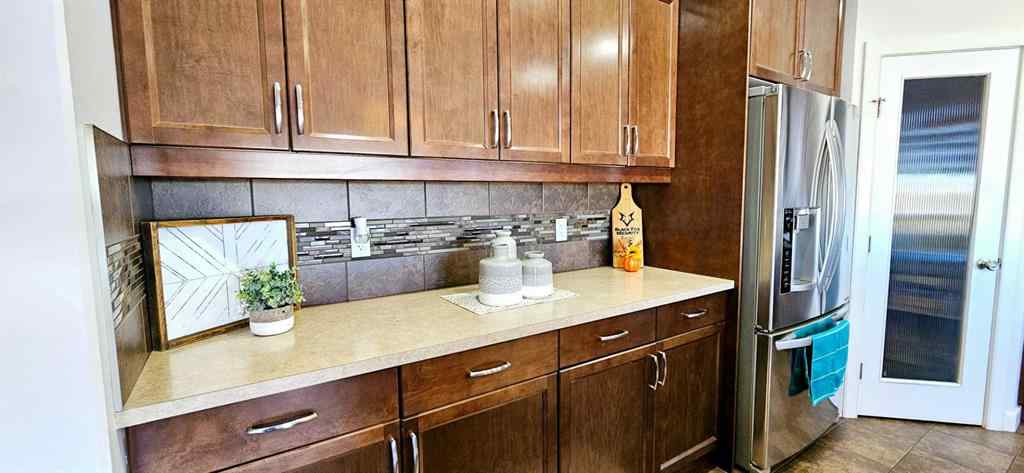 MLS® A2266231 - 10218 154 Avenue  in Whispering Ridge Rural Grande Prairie No. 1, County of, Residential