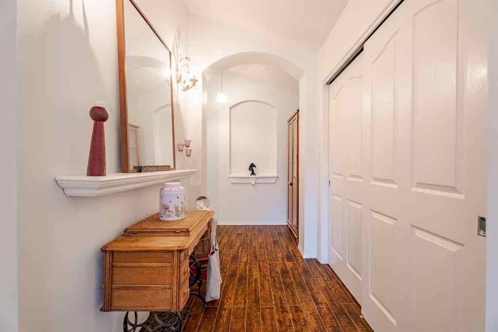 MLS® A2266235 - 41 Everridge Court SW in Evergreen Calgary, Residential