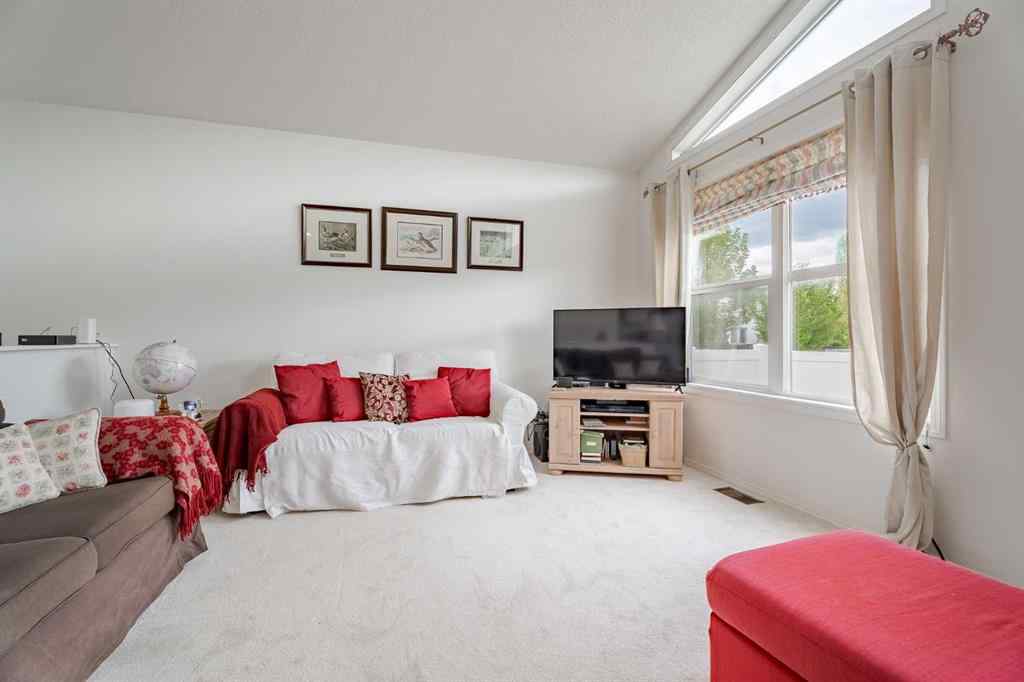 MLS® A2266235 - 41 Everridge Court SW in Evergreen Calgary, Residential