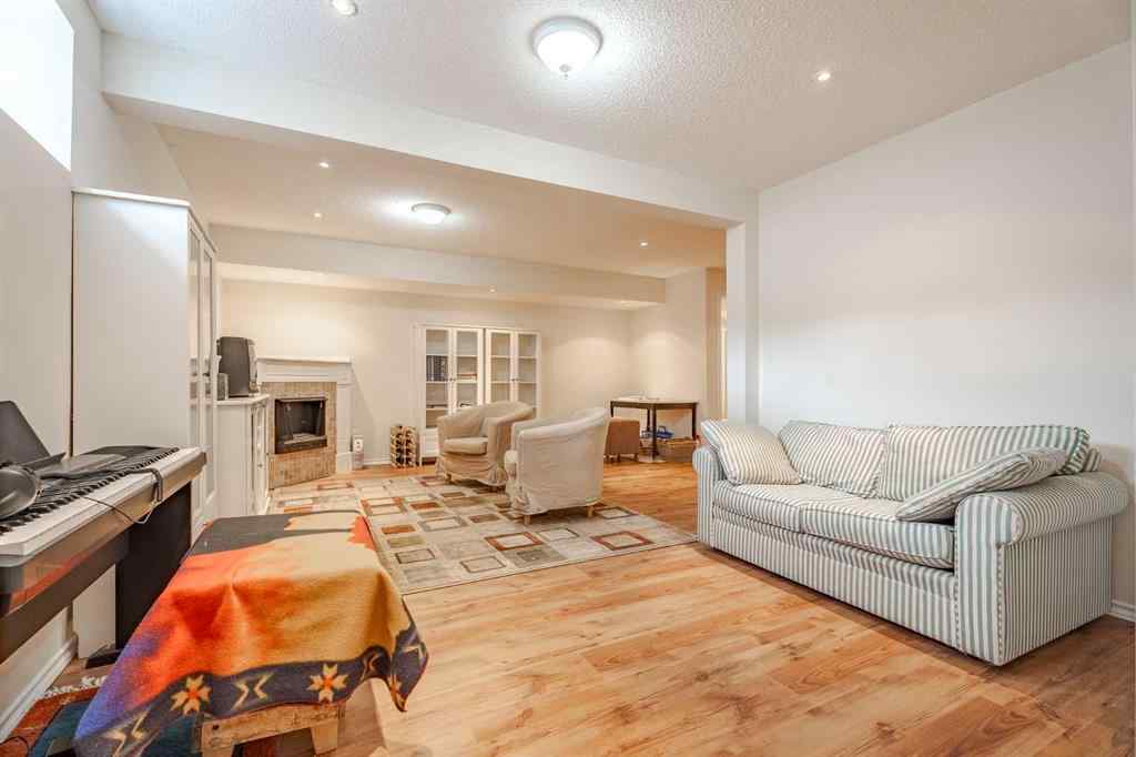 MLS® A2266235 - 41 Everridge Court SW in Evergreen Calgary, Residential