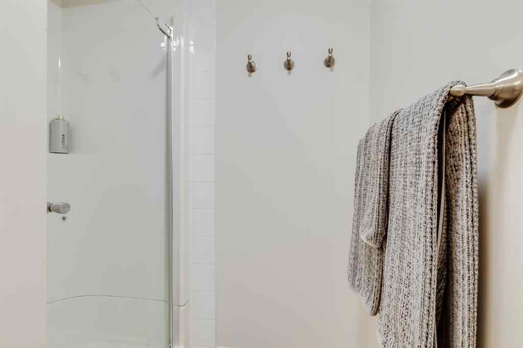 MLS® A2266238 - 720 Woodside Drive NW in Woodside Airdrie, Residential