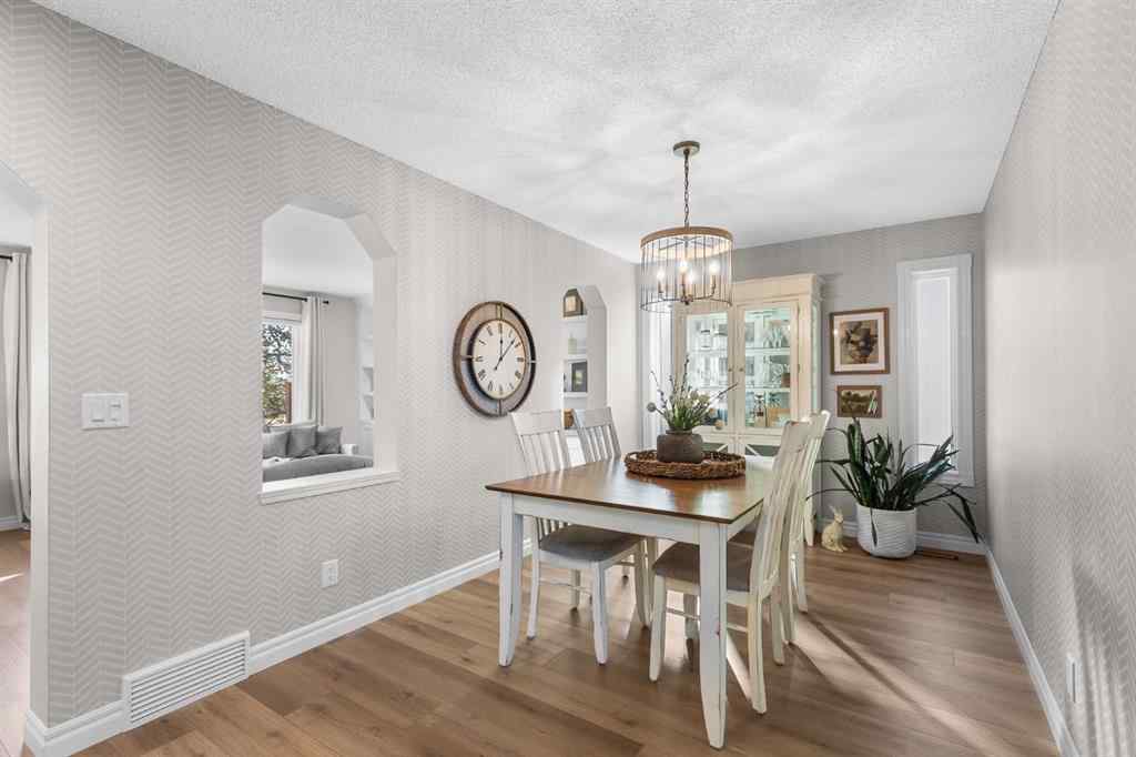MLS® A2266238 - 720 Woodside Drive NW in Woodside Airdrie, Residential