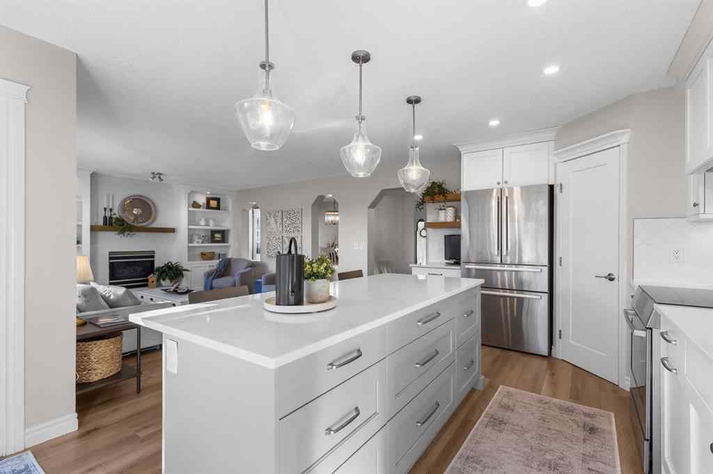 MLS® A2266238 - 720 Woodside Drive NW in Woodside Airdrie, Residential