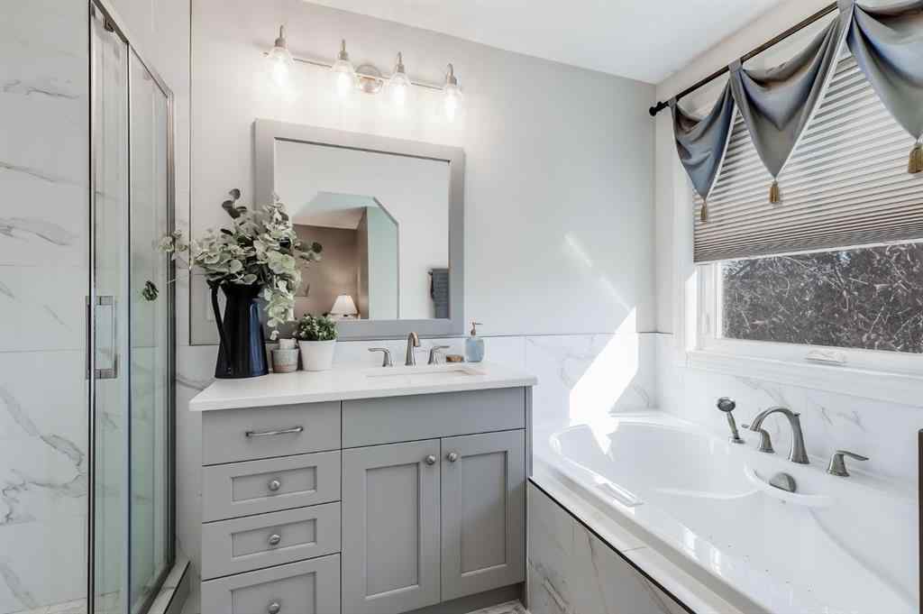 MLS® A2266238 - 720 Woodside Drive NW in Woodside Airdrie, Residential