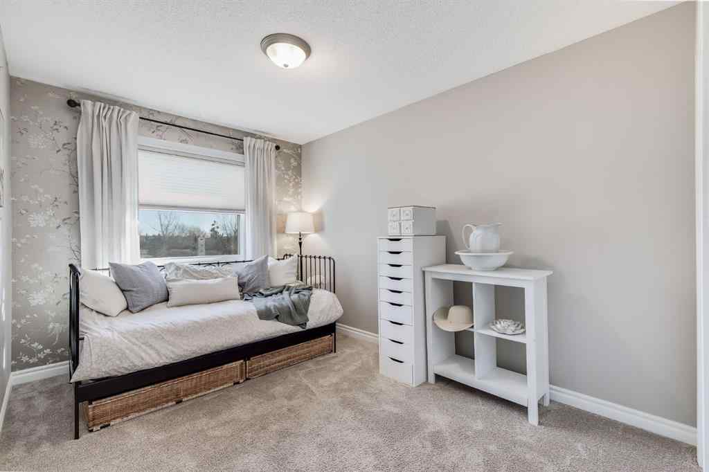 MLS® A2266238 - 720 Woodside Drive NW in Woodside Airdrie, Residential