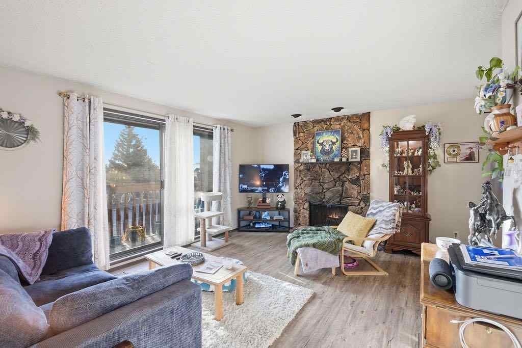 MLS® A2266239 - 121 Powell Street  in East End Cochrane, Multi-Family