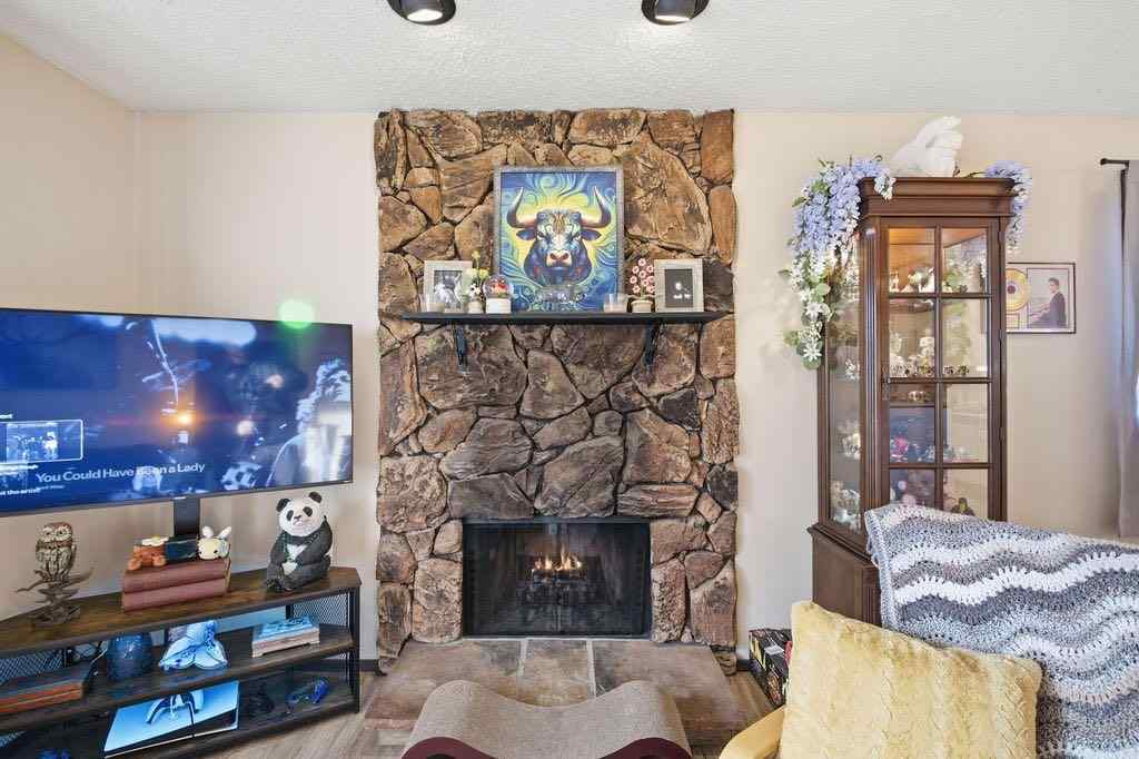 MLS® A2266239 - 121 Powell Street  in East End Cochrane, Multi-Family