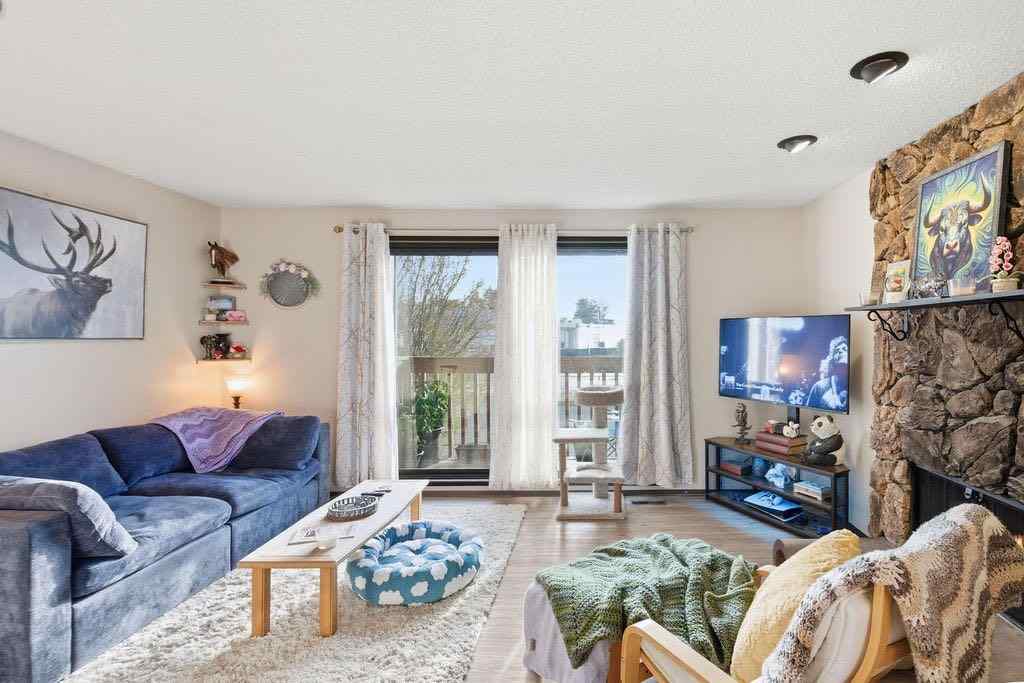 MLS® A2266239 - 121 Powell Street  in East End Cochrane, Multi-Family