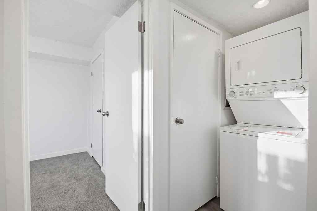 MLS® A2266239 - 121 Powell Street  in East End Cochrane, Multi-Family